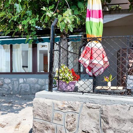 Studio Apartment "Kalina" 550 M From Sea Fiume Esterno foto